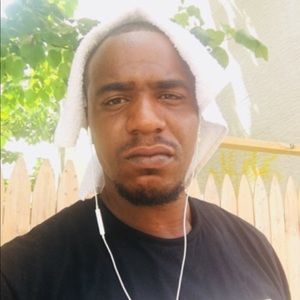 Meet your Posher, Aaron